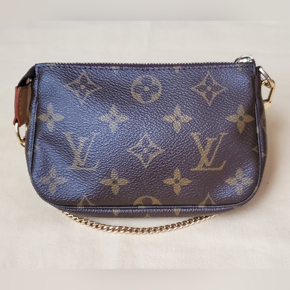 Louis Vuitton Mini Pochette Accessoires